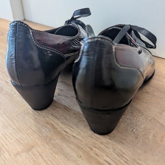 Un Tour En Ville Ladies Heels - Picture 10 of 11